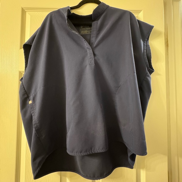 Figs Rafaela Scrub Top - Picture 5 of 6